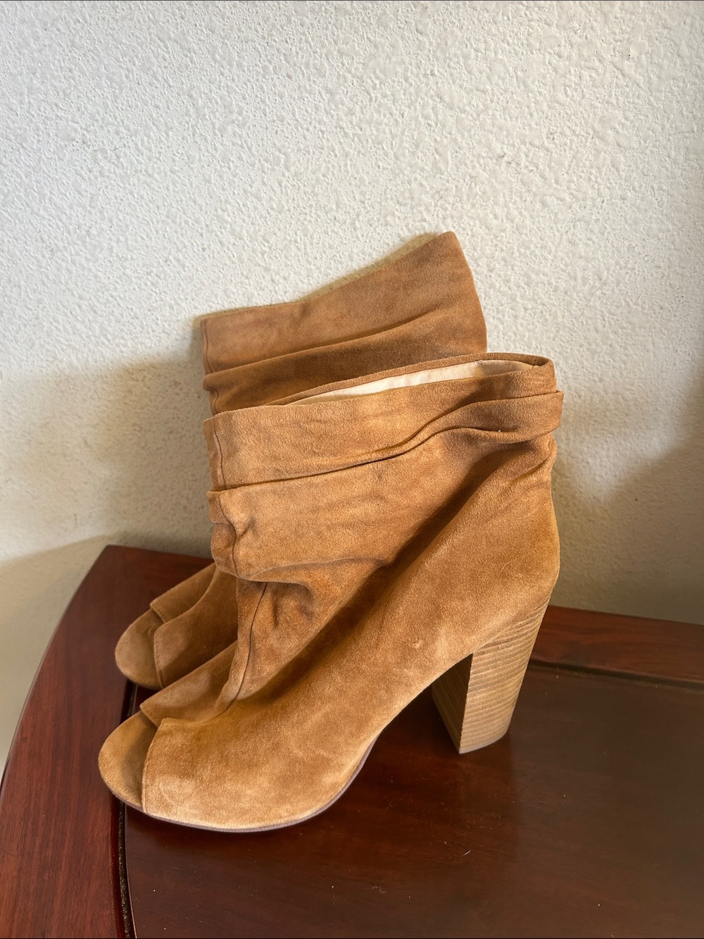 Women's Slouchy Suede Block Heel Bootie in Tan Size 11